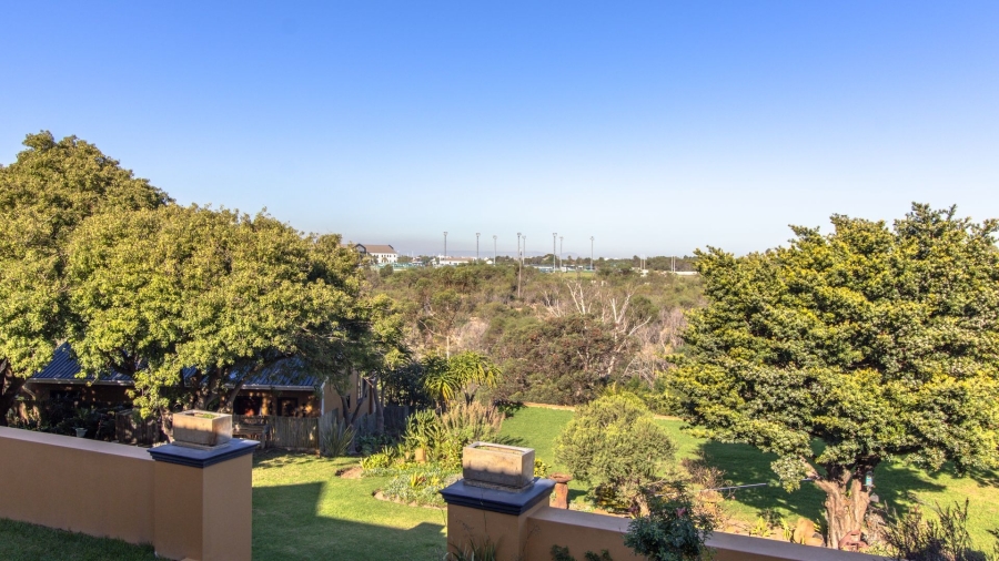 9 Bedroom Property for Sale in Onrus Western Cape
